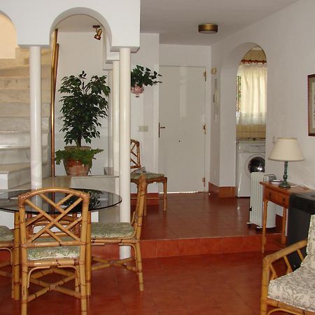 Pinos 11 Menyber Apartment Нерха Екстериор снимка