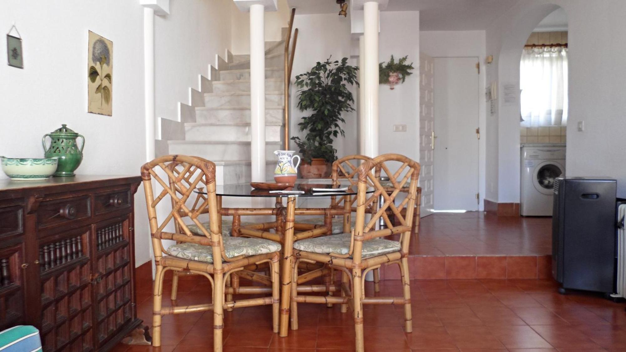 Pinos 11 Menyber Apartment Нерха Екстериор снимка